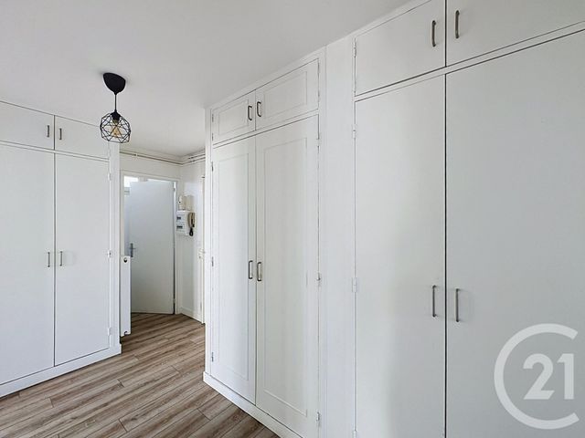 Appartement F2 à louer - 2 pièces - 45.55 m2 - VILLEJUIF - 94 - ILE-DE-FRANCE - Century 21 A.A.R.S. Immo