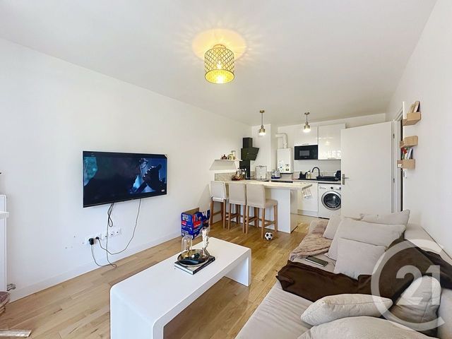 Appartement F2 à louer - 2 pièces - 42.9 m2 - THIAIS - 94 - ILE-DE-FRANCE - Century 21 A.A.R.S. Immo