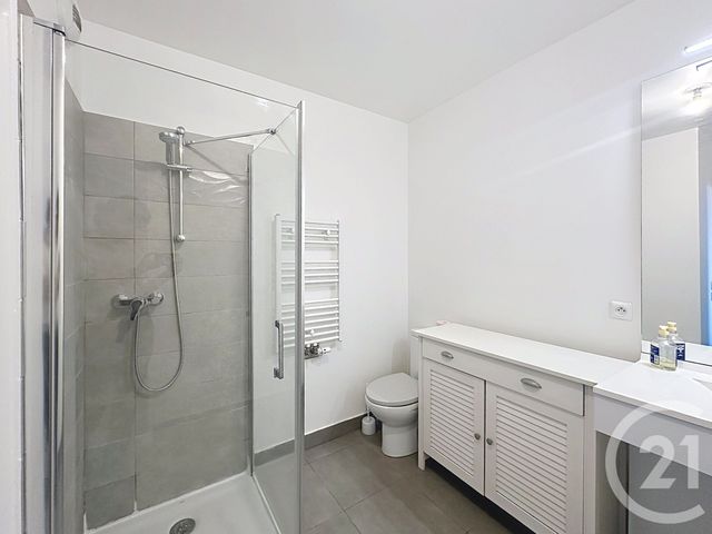 Appartement F2 à louer - 2 pièces - 43.3 m2 - THIAIS - 94 - ILE-DE-FRANCE - Century 21 A.A.R.S. Immo