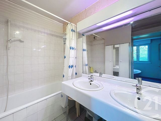 Appartement F2 à vendre - 2 pièces - 55.33 m2 - THIAIS - 94 - ILE-DE-FRANCE - Century 21 A.A.R.S. Immo