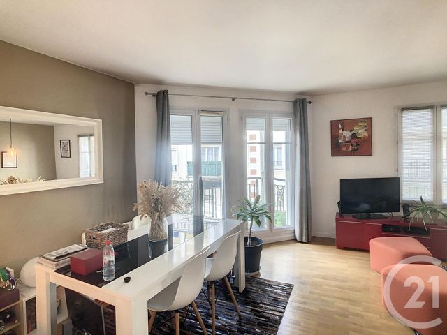 Appartement F2 à louer - 2 pièces - 44.38 m2 - THIAIS - 94 - ILE-DE-FRANCE - Century 21 A.A.R.S. Immo
