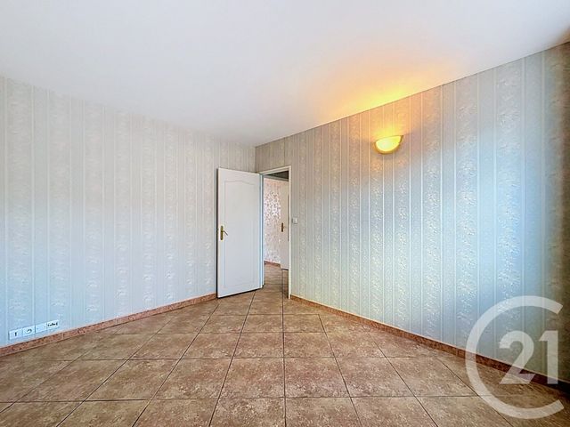 Appartement F3 à vendre - 3 pièces - 55.53 m2 - THIAIS - 94 - ILE-DE-FRANCE - Century 21 A.A.R.S. Immo