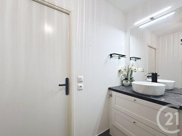 Appartement à vendre - 3 pièces - 64.84 m2 - THIAIS - 94 - ILE-DE-FRANCE - Century 21 A.A.R.S. Immo