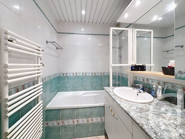 Appartement F4 à vendre - 4 pièces - 86.16 m2 - THIAIS - 94 - ILE-DE-FRANCE - Century 21 A.A.R.S. Immo