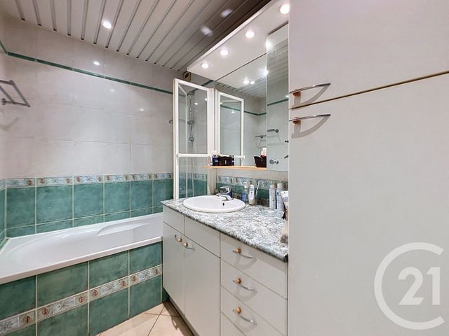 Appartement F4 à vendre - 4 pièces - 86.16 m2 - THIAIS - 94 - ILE-DE-FRANCE - Century 21 A.A.R.S. Immo