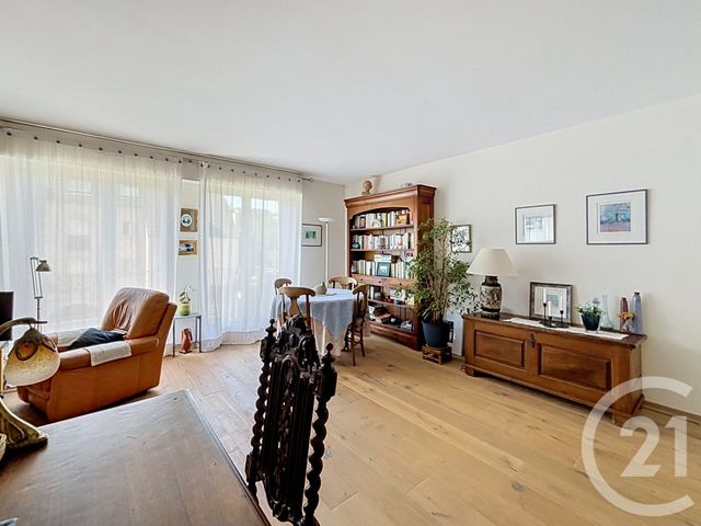 Appartement F4 à vendre - 4 pièces - 86.16 m2 - THIAIS - 94 - ILE-DE-FRANCE - Century 21 A.A.R.S. Immo