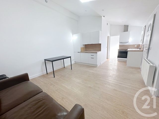 Appartement F3 à louer - 3 pièces - 54.01 m2 - ORLY - 94 - ILE-DE-FRANCE - Century 21 A.A.R.S. Immo