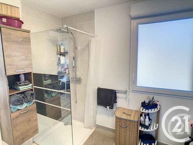 Appartement F1 à louer - 1 pièce - 30.0 m2 - THIAIS - 94 - ILE-DE-FRANCE - Century 21 A.A.R.S. Immo