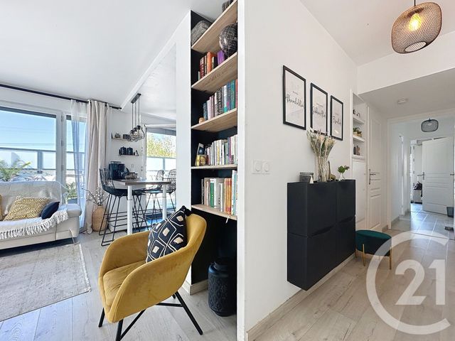 Appartement F4 à vendre - 4 pièces - 84.42 m2 - THIAIS - 94 - ILE-DE-FRANCE - Century 21 A.A.R.S. Immo