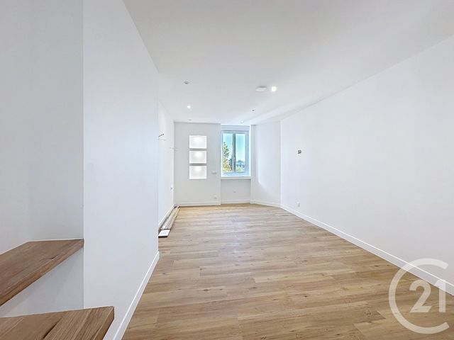 Appartement F1 à louer - 1 pièce - 23.81 m2 - THIAIS - 94 - ILE-DE-FRANCE - Century 21 A.A.R.S. Immo