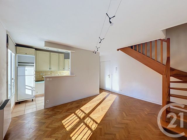Appartement F2 à louer - 2 pièces - 40.0 m2 - THIAIS - 94 - ILE-DE-FRANCE - Century 21 A.A.R.S. Immo