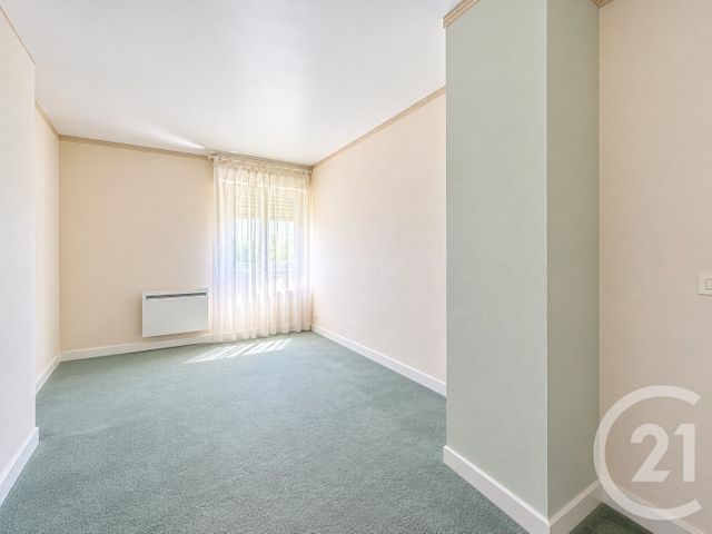 Appartement F4 à vendre - 4 pièces - 86.16 m2 - THIAIS - 94 - ILE-DE-FRANCE - Century 21 A.A.R.S. Immo