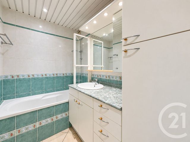 Appartement F4 à vendre - 4 pièces - 86.16 m2 - THIAIS - 94 - ILE-DE-FRANCE - Century 21 A.A.R.S. Immo