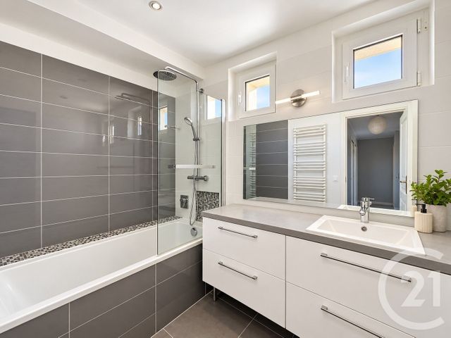 maison à vendre - 10 pièces - 326.0 m2 - CRETEIL - 94 - ILE-DE-FRANCE - Century 21 A.A.R.S. Immo