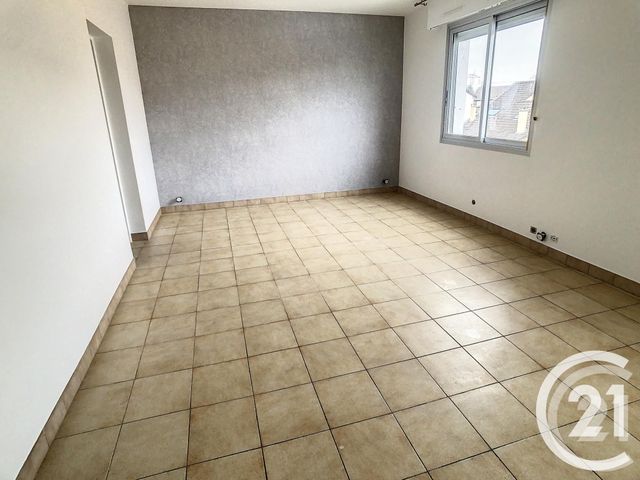 Appartement F1 à louer - 1 pièce - 30.71 m2 - THIAIS - 94 - ILE-DE-FRANCE - Century 21 A.A.R.S. Immo